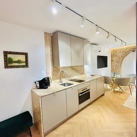 Apartment Trinquet Vell Historic Center Largas *