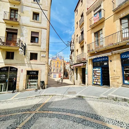 Trinquet Vell Historic Center Largas Apartment *